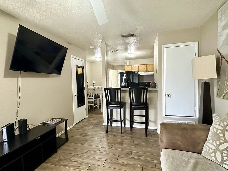 4203 Deek Dr #B — Photo 7