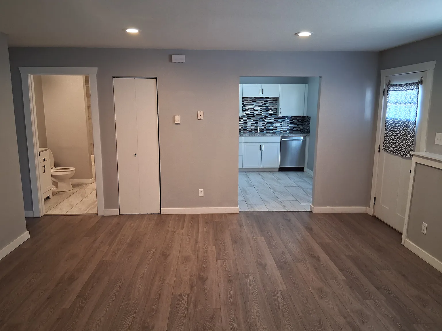2 bed, 1100 sqft, $1,150 — Photo 3