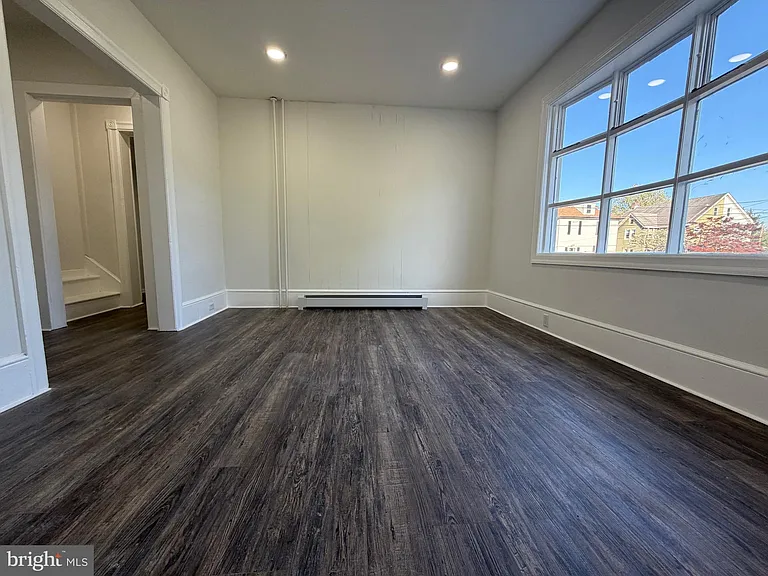 517 Bentley Ave #A — Photo 4