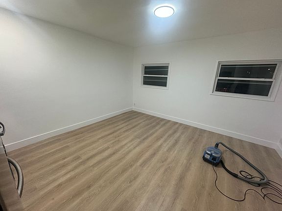 2nd image of 1003 Vincent Ave #3