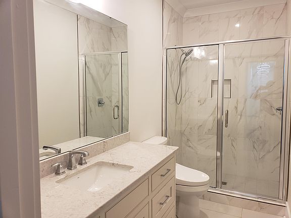 5th image of 53 Diamante Dr