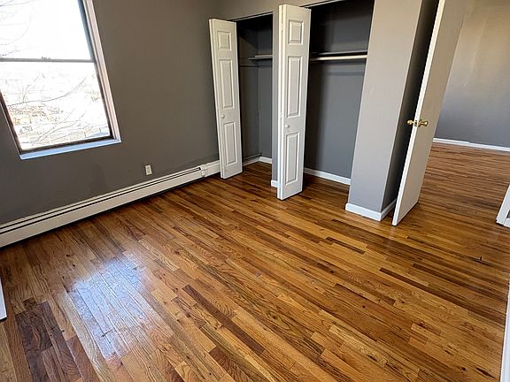 3rd image of 246 Roseville Ave #3