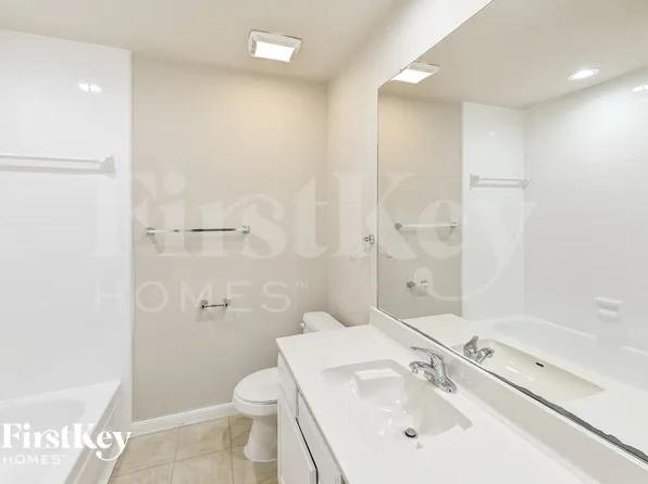 3805 Redbud Dr, La Porte, TX 77571