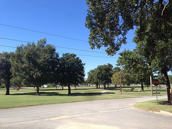 3rd image of 8324 Picnic Ln