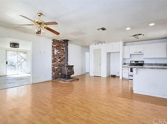 5th image of 13073 Juniper Ln