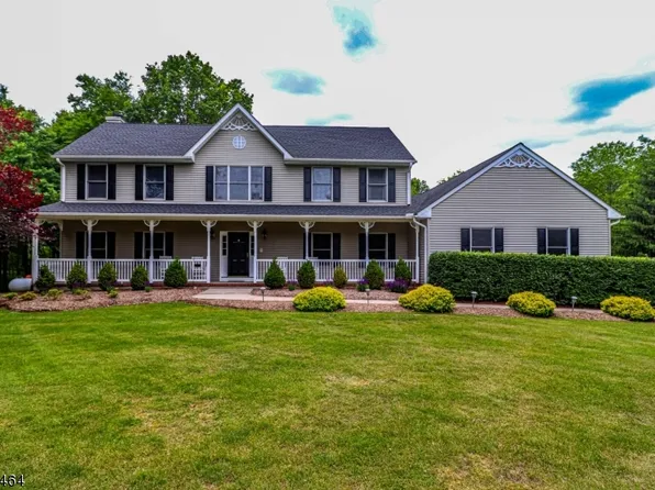 8 Barcroft Rd, Kingwood Twp., NJ 08825