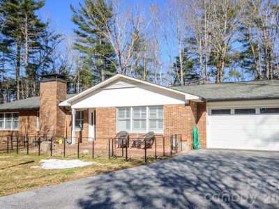 355 Mockingbird Dr, Hendersonville, NC, 28792