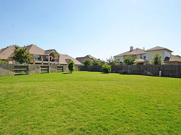 510 McAllister Ave — Photo 25