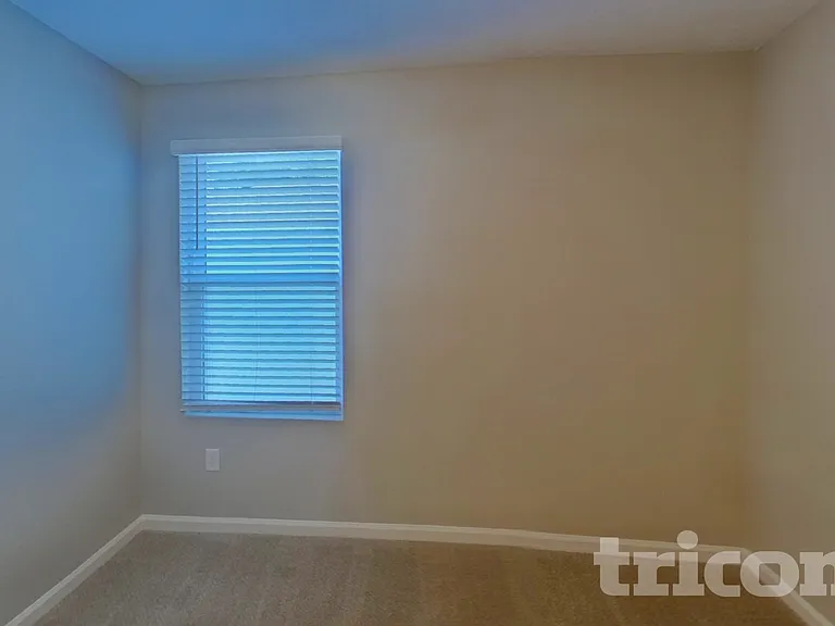 2077 Dutton Island Oaks Way — Photo 12