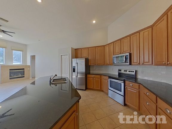5th image of 3412 Eastmonte Dr