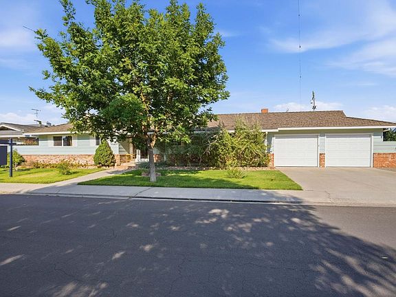 3rd image of 3409 Mansfield Ln