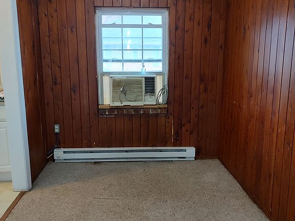 2nd image of 113 Somerset Ave APT 3