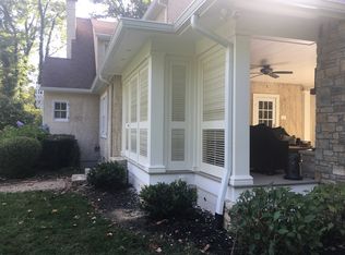 12008 Woodland Rd, Anchorage, KY 40223