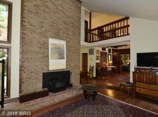 5840 Hunton Wood Dr, Broad Run, VA 20137