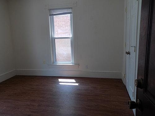 1st image of 255 Grant Ave