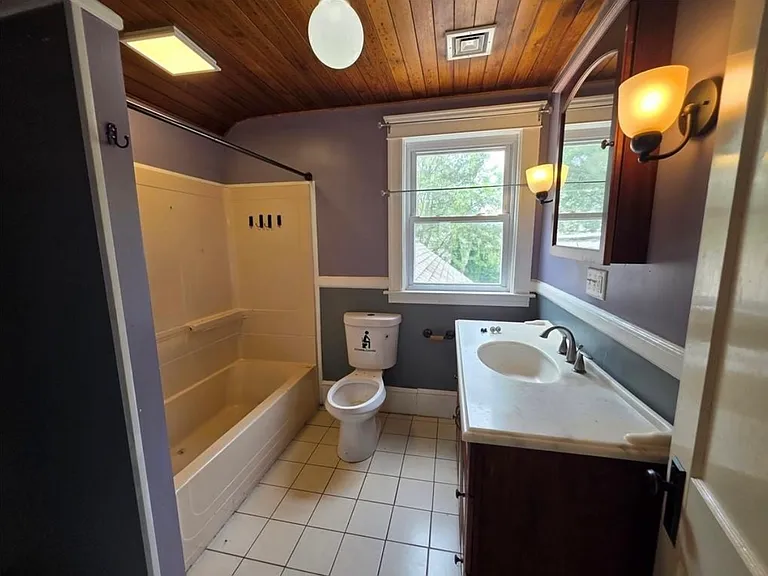 94 Huntington Ave — Photo 15
