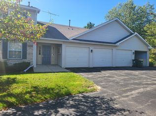 1075 N Village Dr UNIT 1, Round Lake Beach, IL 60073