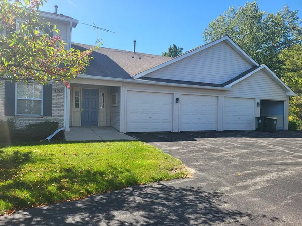 1075 N Village Dr Unit 1, Round Lake Beach, IL 60073
