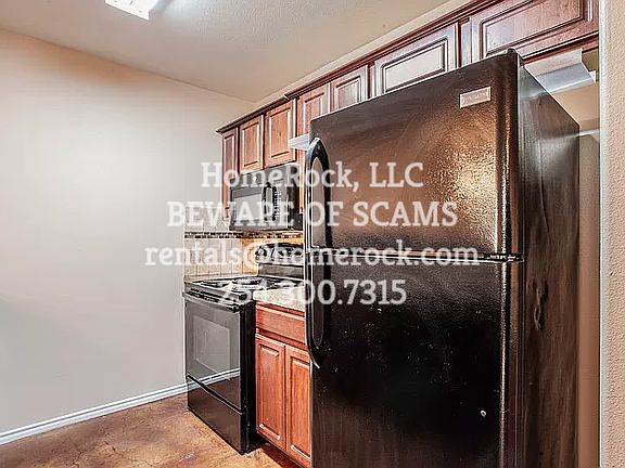 2nd image of 806 Carla Kay Unit A