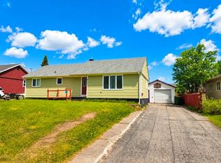 413 Jackson Ave, Labrador City, NL A2V2H8