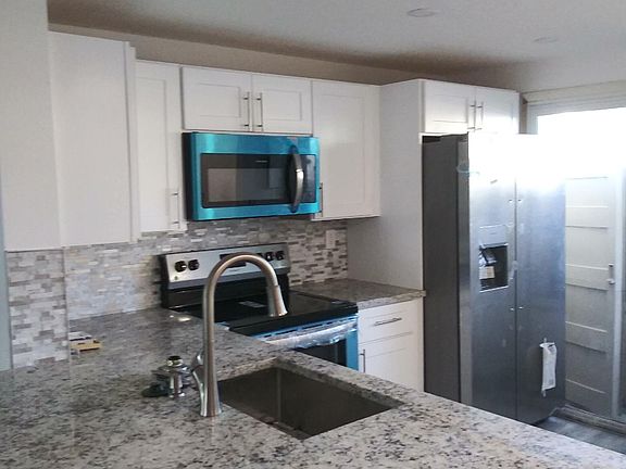 Brand new appliances in new kitchen