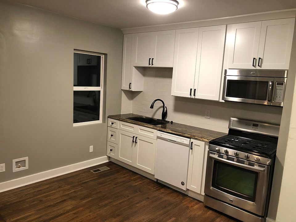 2nd image of 318 W McKinney St