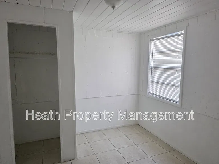 504 6th Ave NW — Photo 15