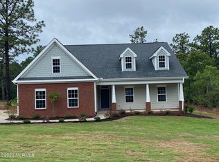 118 Beacon Ridge Dr, West End, NC 27376