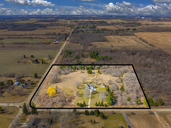 4th image of 5948 Babcock Rd