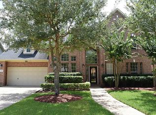 13427 Misty Orchard Ln, Sugar Land, TX 77498