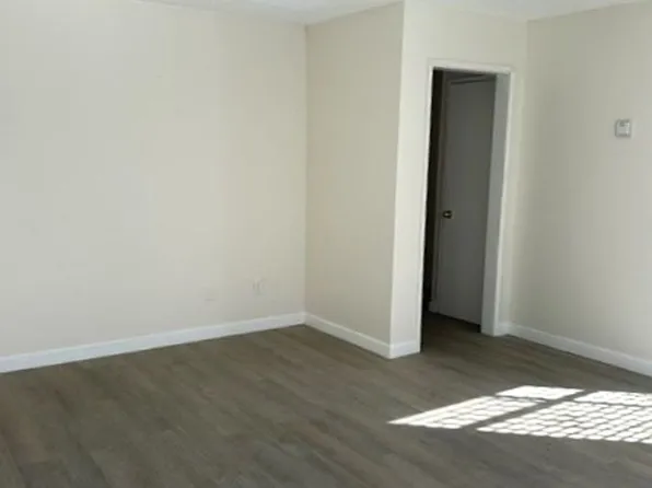 626 W 78th St #2A, Los Angeles, CA 90044