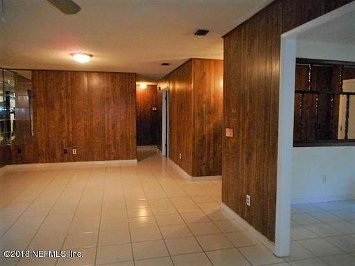 4th image of 6381 Johnnie Cir W