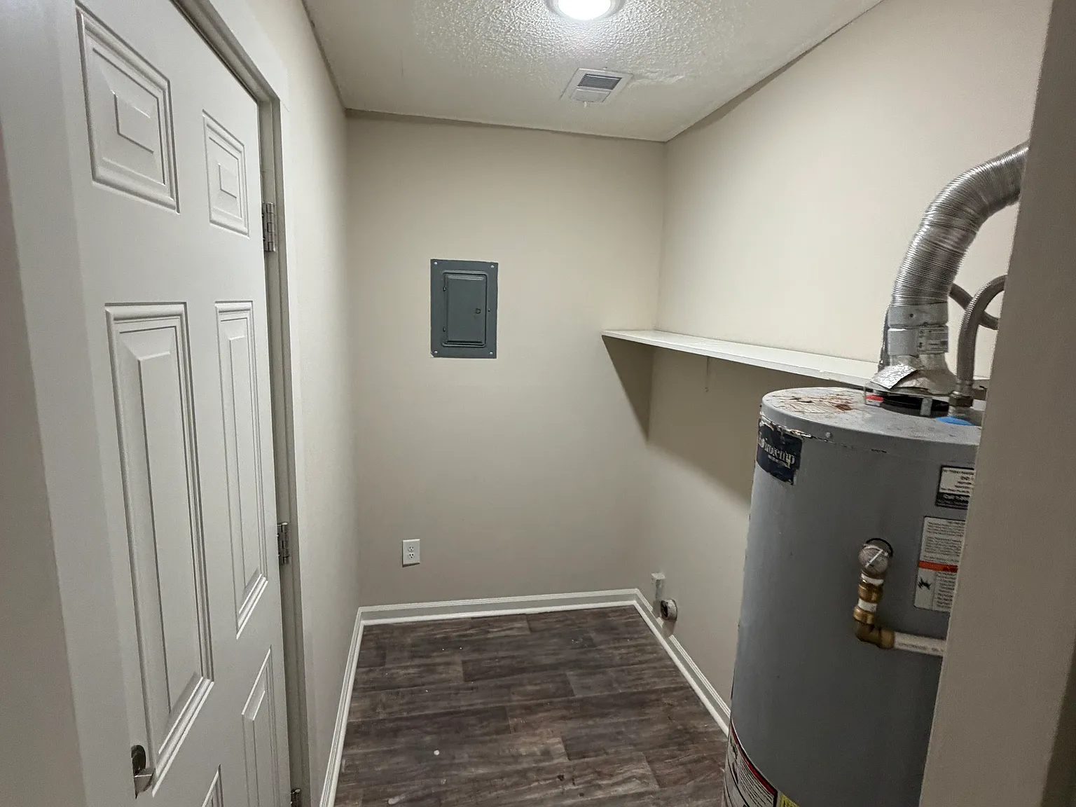 2 bed, 950 sqft, $1,000 — Photo 4