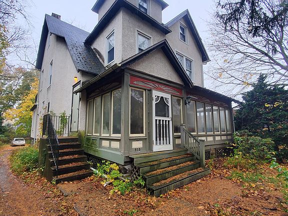 5th image of 213 Lippincott Ave #2
