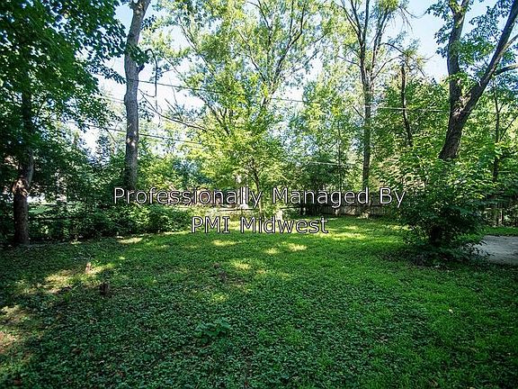 2nd image of 4136 N Sheridan Ave