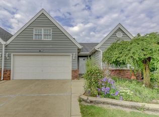 827 Kenmare Ter, Crown Point, IN 46307