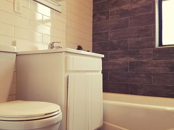 4th image of 2380 Grand Ave APT 2E