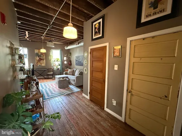 209 W Girard Ave, Philadelphia, PA 19123