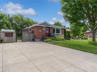 6 Beacon Ave, Hamilton, ON L8T 2N3