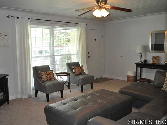2nd image of 89 Cambridge Dr