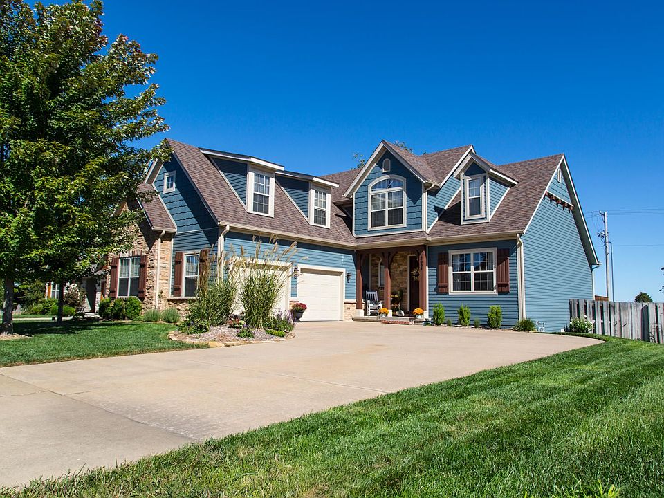 1st image of 3604 N Wakefield Dr