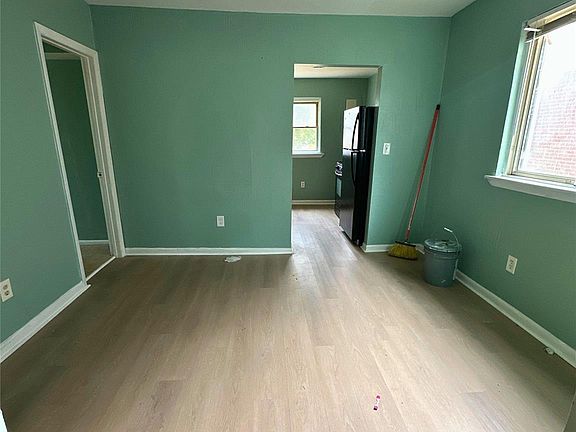 5th image of 7646 Brace St