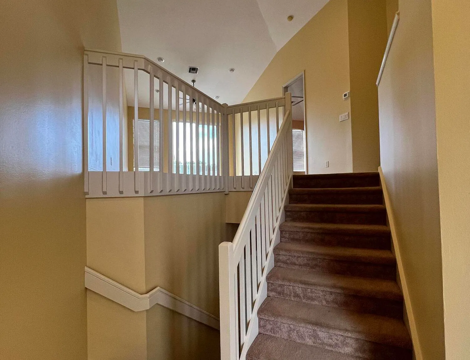 3 bed, 2.5 bath, 1750 sqft, $2,400 — Photo 3
