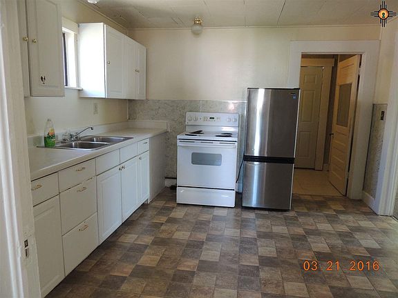 5th image of 311 S Platinum Ave