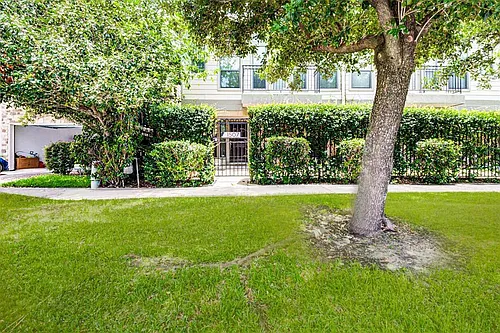 1507 Paige St Photo 1
