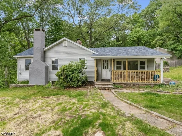 140 Otterhole Rd, West Milford Twp., NJ 07480