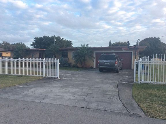 4th image of 800 S Biscayne River Dr