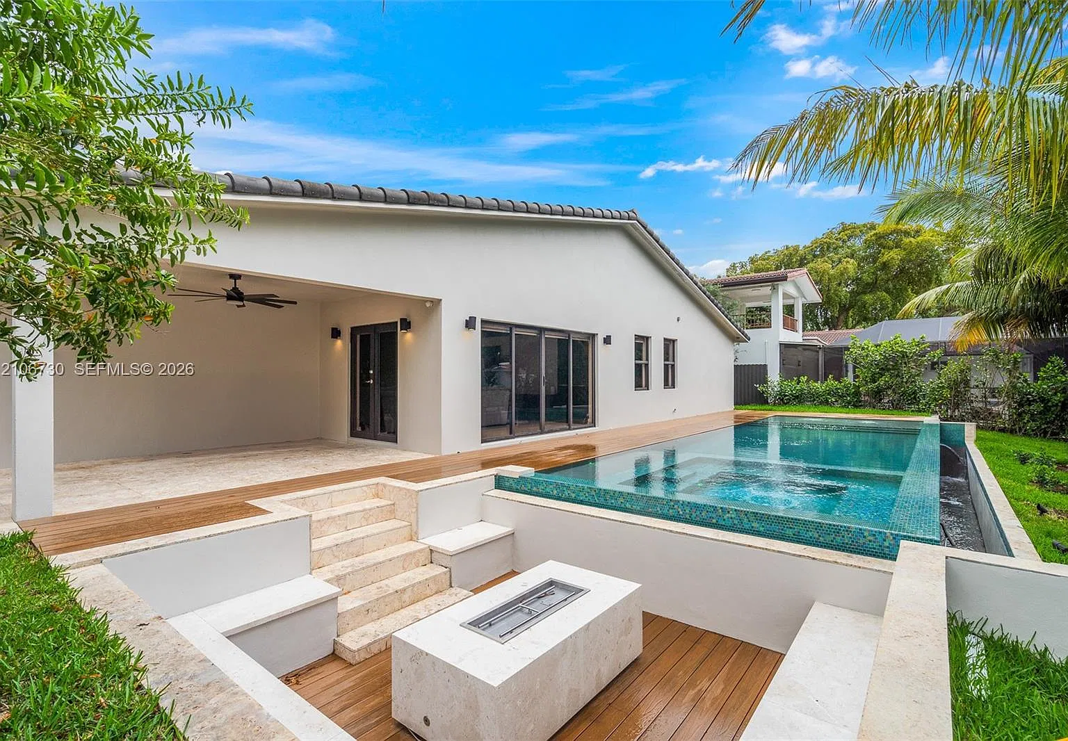 Miami Lakes Lake Martha S — Photo 1