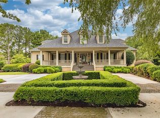 150 Troon Dr, Fayetteville, GA 30215