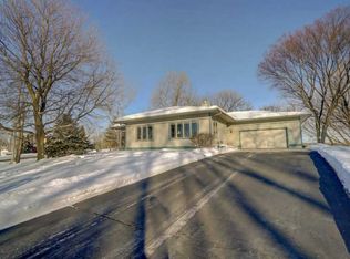 3641 Lake View Dr, Stoughton, WI 53589
